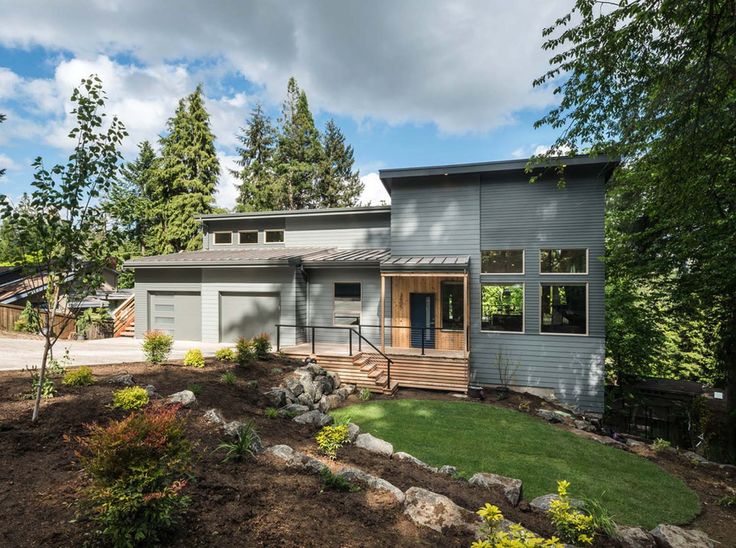 Forested Home In Oregon Features Amazing Loft Like Interiors Kitchen