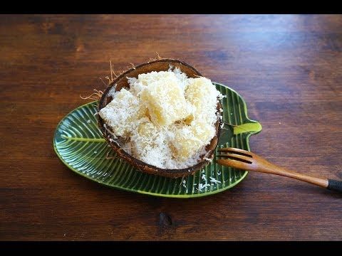 Steamed Tapioca Cassava Kuih With Coconut